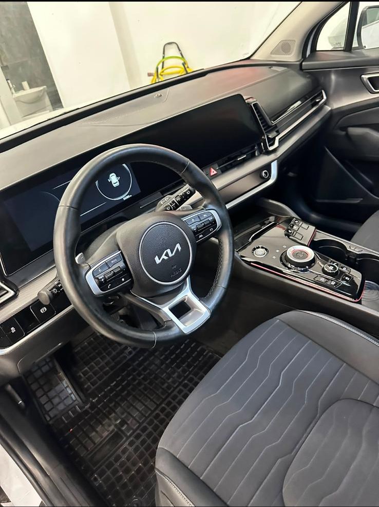 Detailing interior auto București — rezultat: Kia Sportage · interior complet